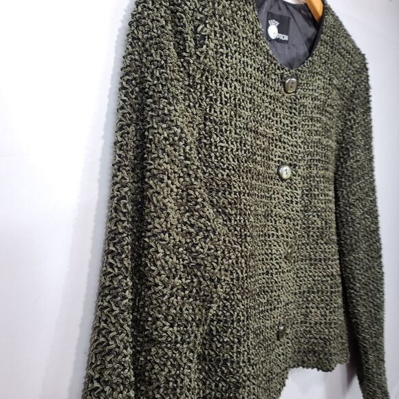 First Option Cropped button down sweater - Picture 3 of 12